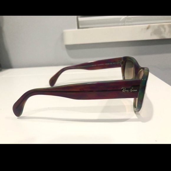 Ray Ban sunglasses - Picture 2 of 4